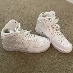 Women’s hi top air force 1
